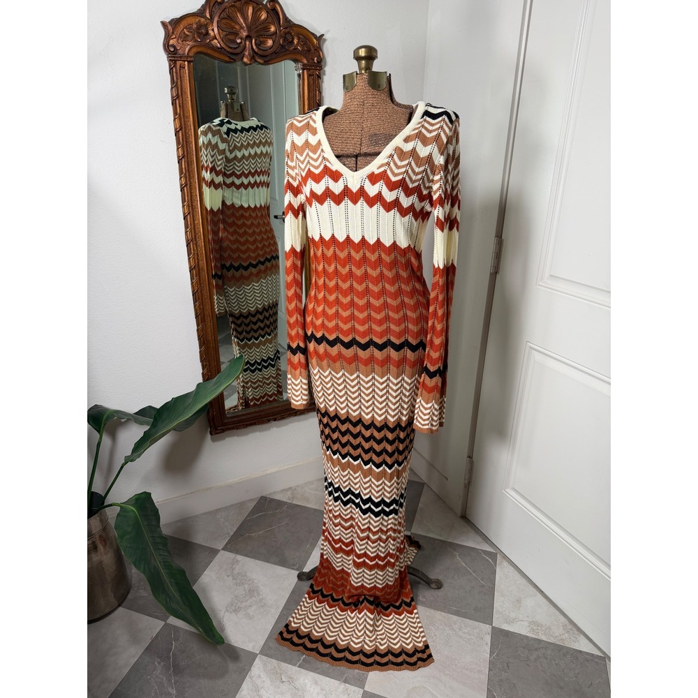 Fashion Nova Women Rust Brown Chevron Zigzag Knit V-Neck Maxi Dress Long Sleeve